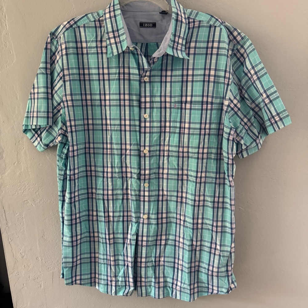 Izod Men's Casual Plaid Short Sleeve Button Down Shirt - Green and Blue